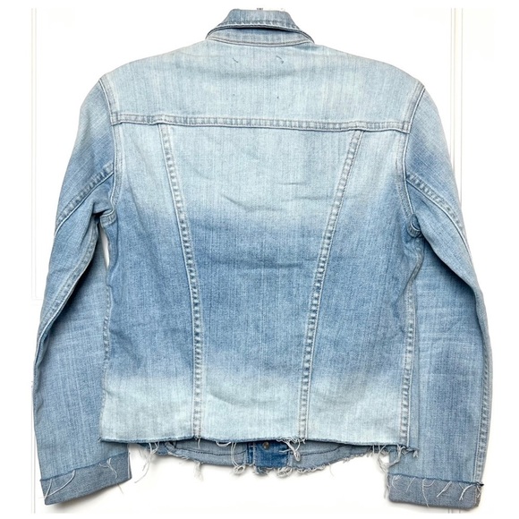 NWT L'AGENCE 90s Distressed Vintage Wash Denim Raw Hem Crop Slim Jean Jacket XS - Picture 12 of 16
